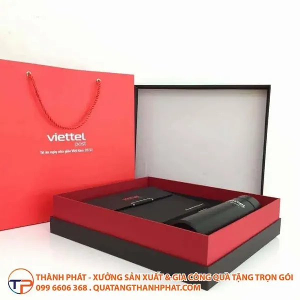 Các kỹ thuật in ấn hiện đại áp dụng cho thiệp tri ân 20/11, đảm bảo chất lượng sắc nét